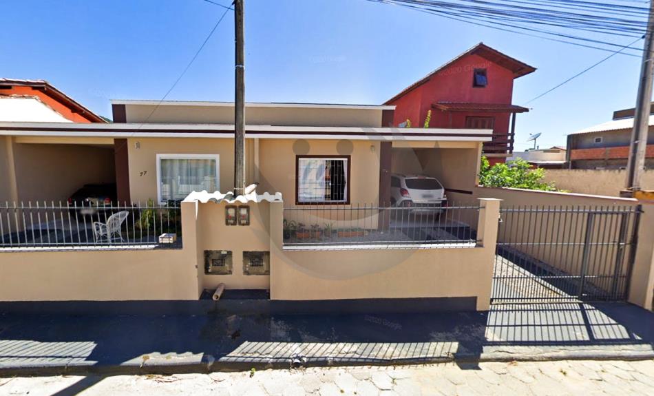 Casa Código 4886 a Venda no bairro São João do Rio Vermelho na cidade de Florianópolis Condominio 
