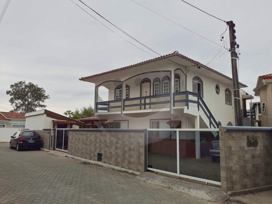 Casa Código 4967 a Venda no bairro Centro na cidade de Palhoça Condominio 