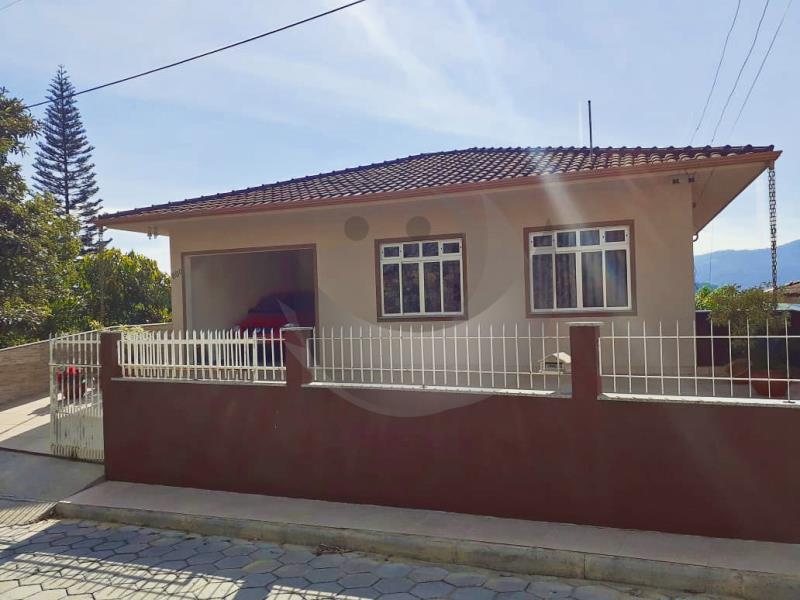 Casa Código 4986 a Venda no bairro Centro na cidade de Santo Amaro da Imperatriz Condominio 