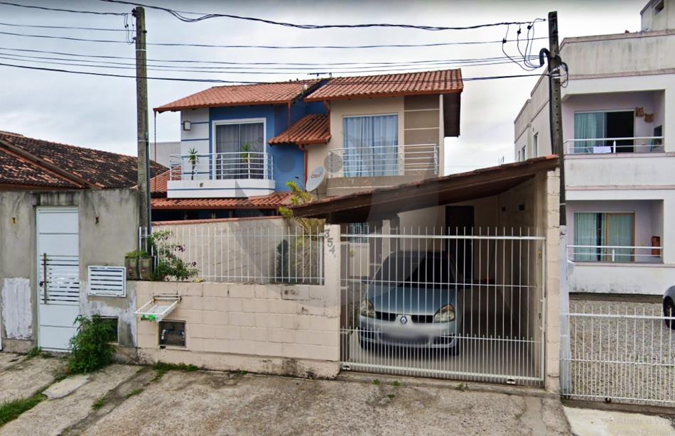 Casa Código 5122 a Venda no bairro Pacheco na cidade de Palhoça Condominio 