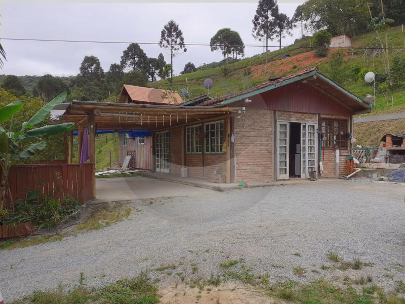 Sítio Código 5202 a Venda no bairro Loeffelscheidt na cidade de Águas Mornas Condominio 