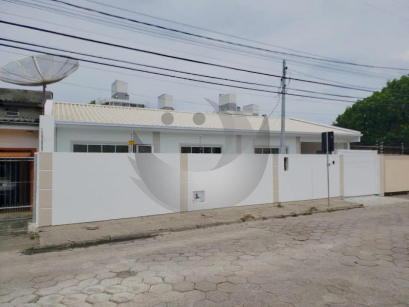 Casa Código 5234 para alugar no bairro Rio Grande na cidade de Palhoça Condominio 