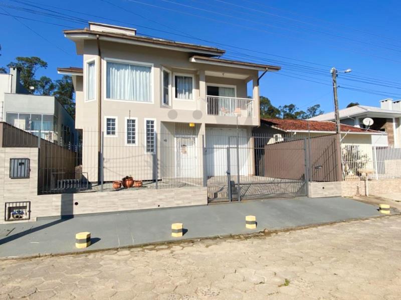 Casa Código 5403 a Venda no bairro Aririu na cidade de Palhoça Condominio 
