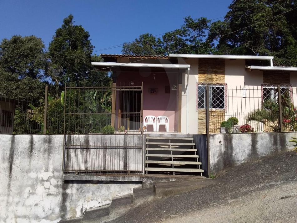 Casa Código 5422 a Venda no bairro Varginha na cidade de Santo Amaro da Imperatriz Condominio 