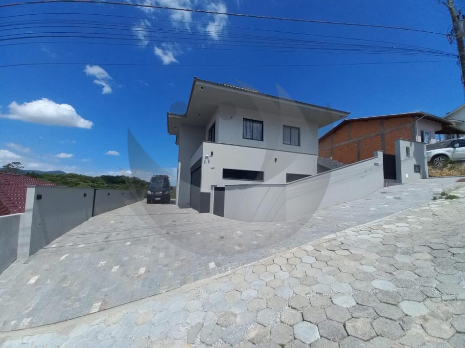 Casa Código 5489 a Venda no bairro Sul do Rio na cidade de Santo Amaro da Imperatriz Condominio 