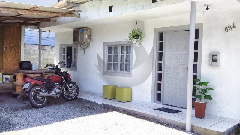 Casa Código 5513 a Venda no bairro Velacho na cidade de Santo Amaro da Imperatriz Condominio 