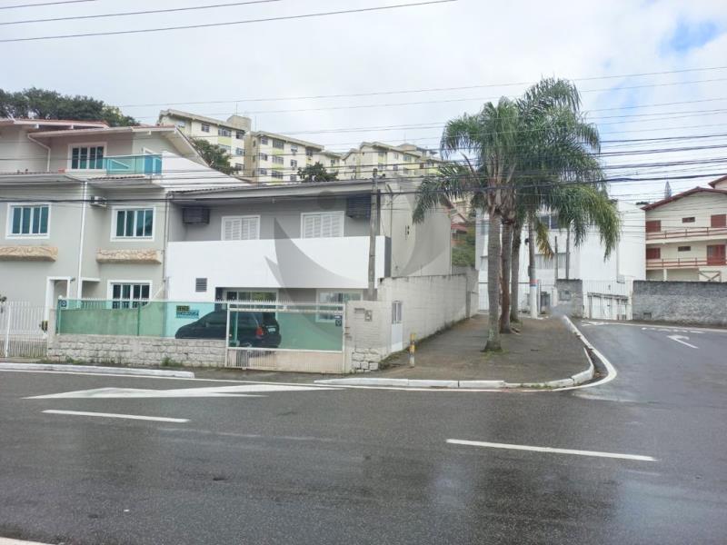 Casa Código 5709 a Venda no bairro Coqueiros na cidade de Florianópolis Condominio 