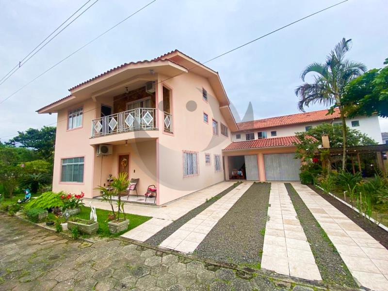 Casa Código 5713 a Venda no bairro Rio Grande na cidade de Palhoça Condominio 