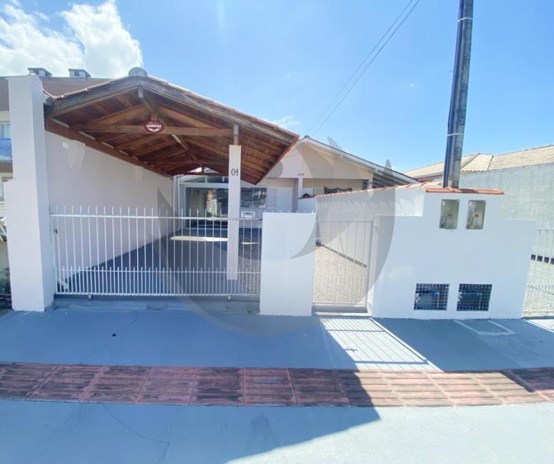 Casa Código 5714 a Venda no bairro Barra do Aririú na cidade de Palhoça Condominio 