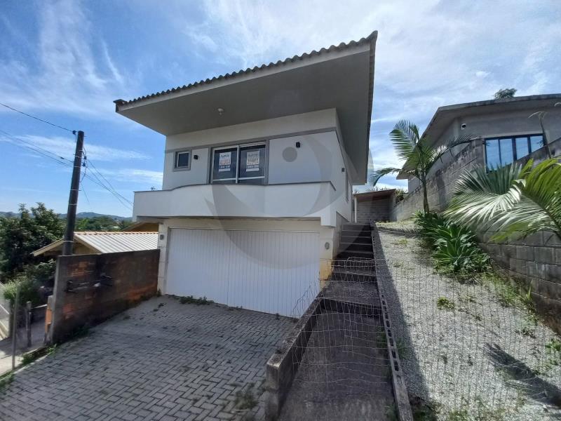 Casa Código 5736 para alugar no bairro Fabricio na cidade de Santo Amaro da Imperatriz Condominio 