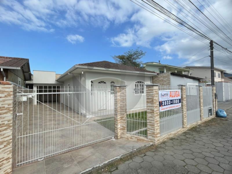  Casa Código 6011 para Alugar  no bairro Aririu na cidade de Palhoça