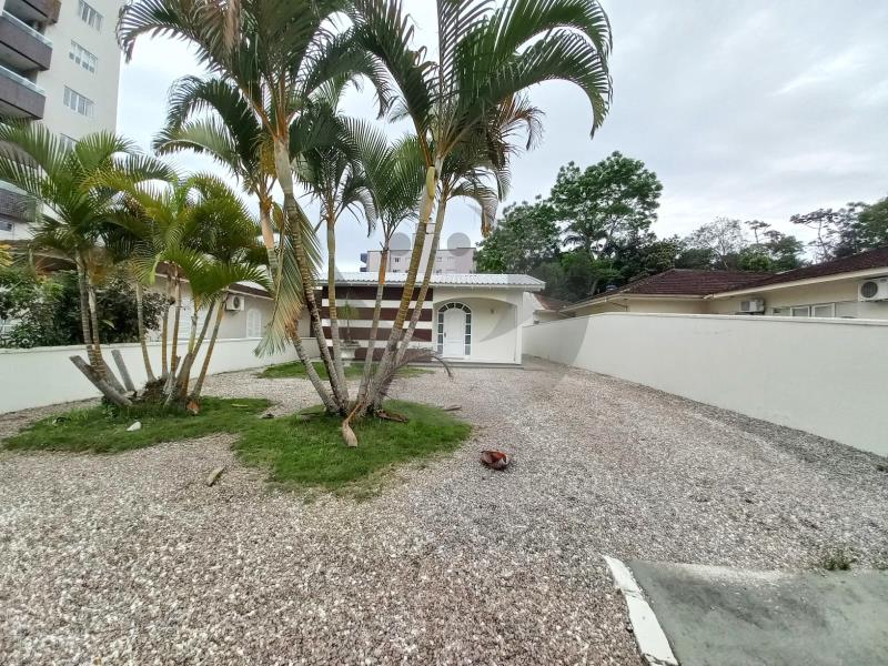 Casa Código 6284 para alugar no bairro Centro na cidade de Santo Amaro da Imperatriz Condominio 