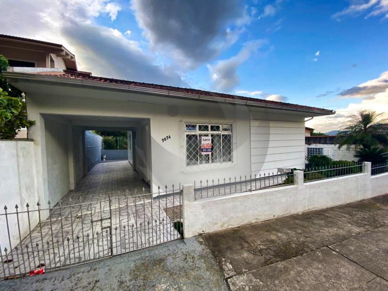 Casa Código 6294 a Venda no bairro Centro na cidade de Santo Amaro da Imperatriz Condominio 