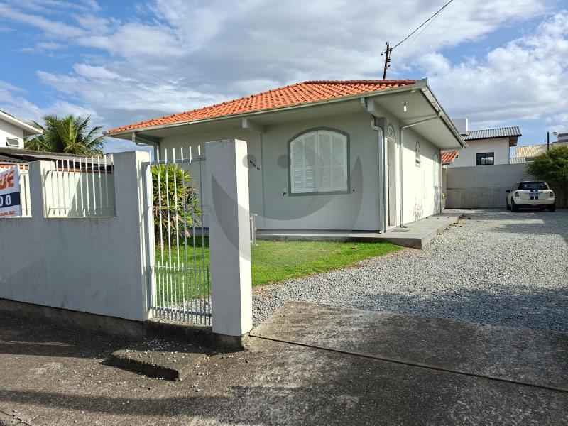 Casa Código 6307 a Venda no bairro Centro na cidade de Palhoça Condominio 
