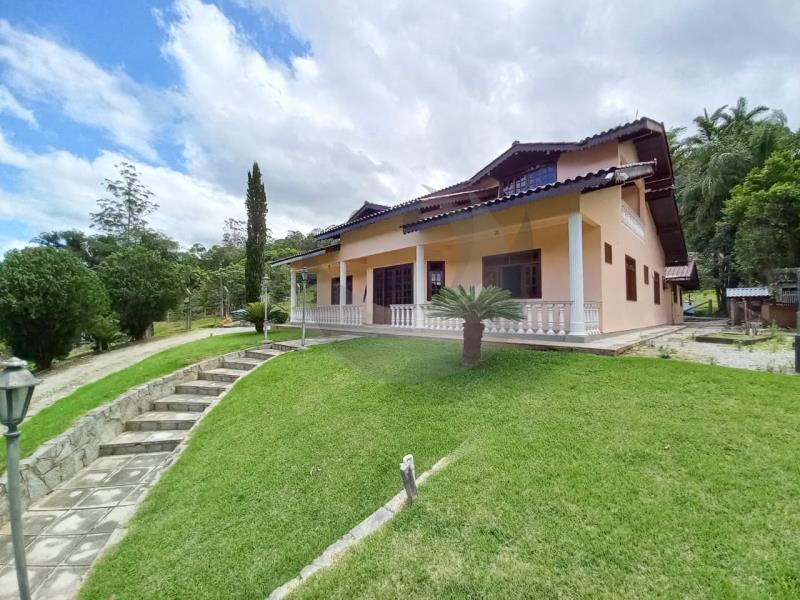 Casa Código 6308 para alugar no bairro São Sebastião na cidade de São Pedro de Alcântara Condominio 