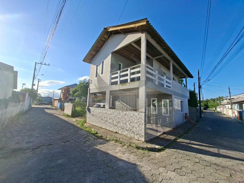 Casa Código 6359 a Venda no bairro Rio Grande na cidade de Palhoça Condominio 