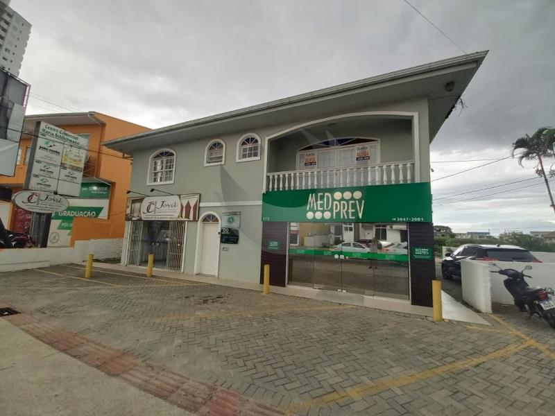 Sala Código 6401 para alugar no bairro Centro na cidade de Palhoça Condominio 