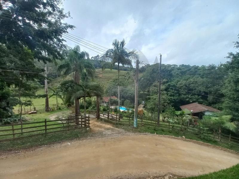 Sítio Código 6453 a Venda no bairro Pagará na cidade de Santo Amaro da Imperatriz Condominio 