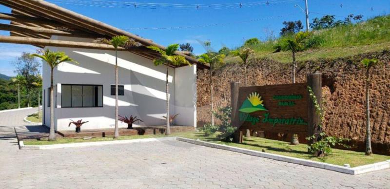 Terreno Código 5345 a Venda no bairro Varginha na cidade de Santo Amaro da Imperatriz Condominio village imperatriz