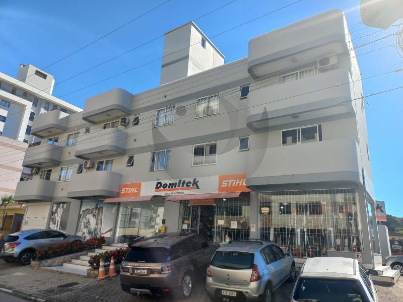 Apartamento Código 157 para alugar no bairro Centro na cidade de Santo Amaro da Imperatriz Condominio  pedro paulo pereira