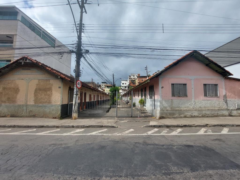 Casa-Codigo-1362-para-alugar-no-bairro-Santa-Luzia-na-cidade-de-Juiz-de-Fora
