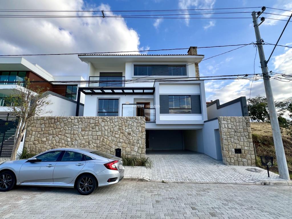 Casa-Codigo-13661-a-Venda-no-bairro-Granville-na-cidade-de-Juiz-de-Fora
