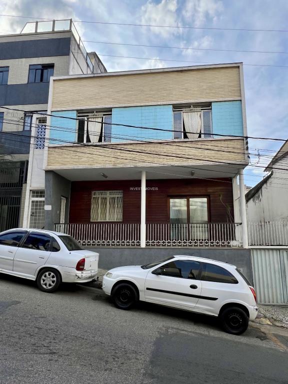 Apartamento a Venda no bairro Centro na cidade de Juiz de Fora — 5 quarto(s), 3 banheiro(s), 2 vaga(s), área 40000 m², Valor R$ 2000000.