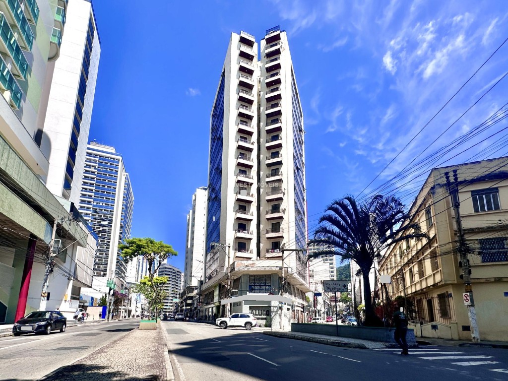 Apartamento a Venda no bairro Centro na cidade de Juiz de Fora — 1 quarto(s), 1 banheiro(s), área 3500 m², Valor R$ 180000.