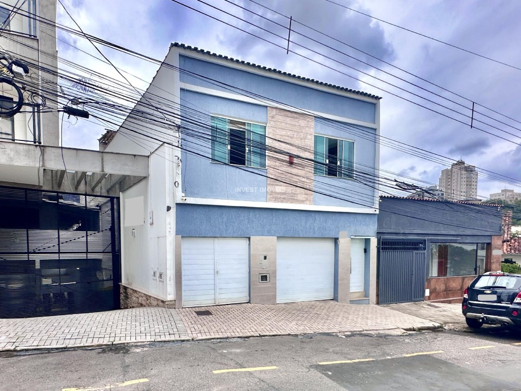 Casa a Venda no bairro Passos na cidade de Juiz de Fora — 5 quarto(s), 5 banheiro(s), 5 vaga(s), área 35000 m², Valor R$ 1450000.