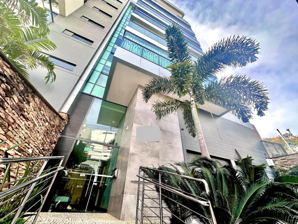 Cobertura a Venda no bairro Bom Pastor na cidade de Juiz de Fora — 3 quarto(s), 4 banheiro(s), 4 vaga(s), área 33000 m², Valor R$ 2990000.