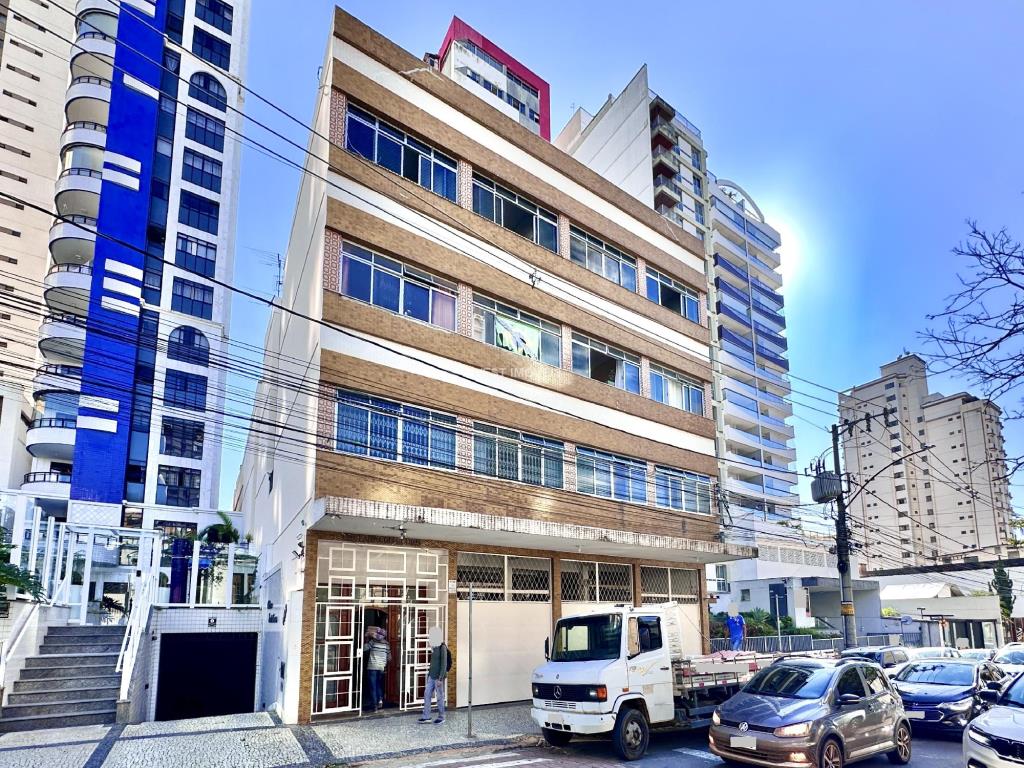 Apartamento-Codigo-19051-para-alugar-no-bairro-Centro-na-cidade-de-Juiz-de-Fora