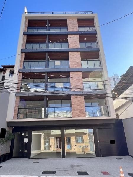 Studio a Venda no bairro Santa Helena na cidade de Juiz de Fora — 1 quarto(s), 1 banheiro(s), área 3240 m², Valor R$ 240000.