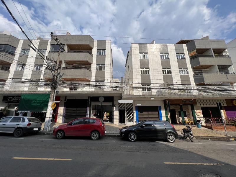 Cobertura a Venda no bairro Paineiras na cidade de Juiz de Fora — 3 quarto(s), 2 banheiro(s), 2 vaga(s), área 13400 m², Valor R$ 460000.