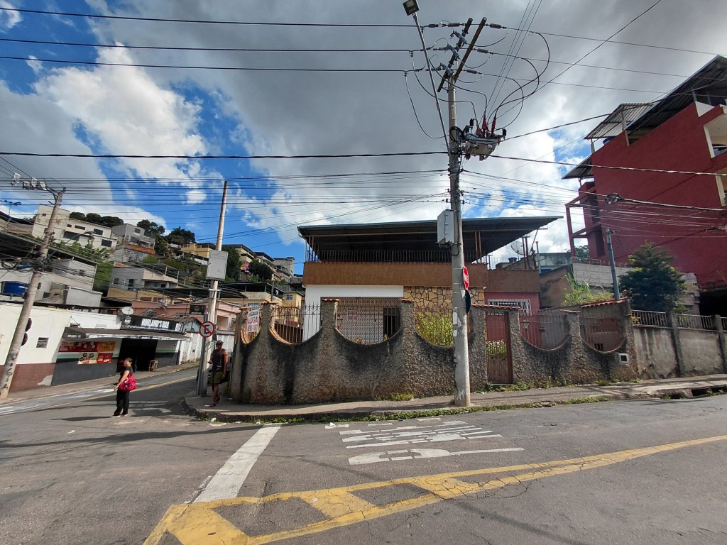 Casa-Codigo-20110-para-alugar-no-bairro-Progresso-na-cidade-de-Juiz-de-Fora