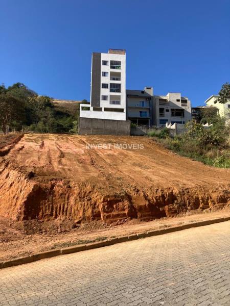 Terreno a Venda no bairro Lourdes na cidade de Juiz de Fora — Valor R$ 500000.