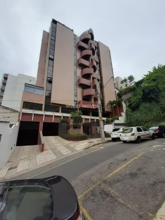 Apartamento a Venda no bairro Centro na cidade de Juiz de Fora — 3 quarto(s), 3 banheiro(s), 1 vaga(s), área 15100 m², Valor R$ 610000.