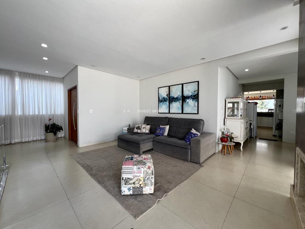 Casa-Codigo-20939-a-Venda-no-bairro-Portal-do-Aeroporto-na-cidade-de-Juiz-de-Fora