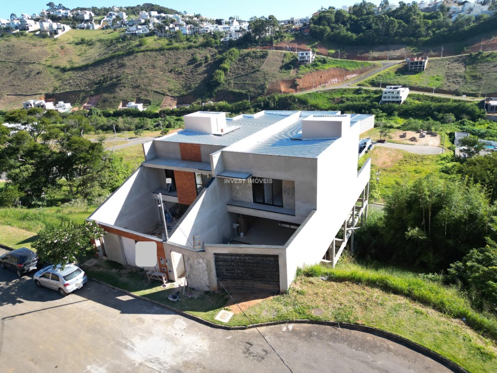 Casa-Codigo-21009-a-Venda-no-bairro-Reserva-São-Pedro-na-cidade-de-Juiz-de-Fora