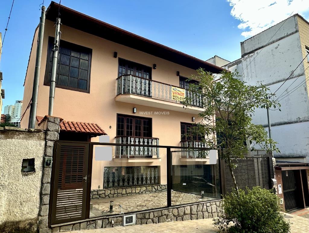 Casa-Codigo-21055-a-Venda-no-bairro-Granbery-na-cidade-de-Juiz-de-Fora