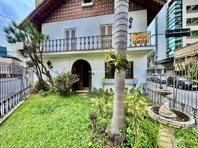 Casa a Venda no bairro São Mateus na cidade de Juiz de Fora — 4 quarto(s), 2 banheiro(s), área 20000 m², Valor R$ 1000000.