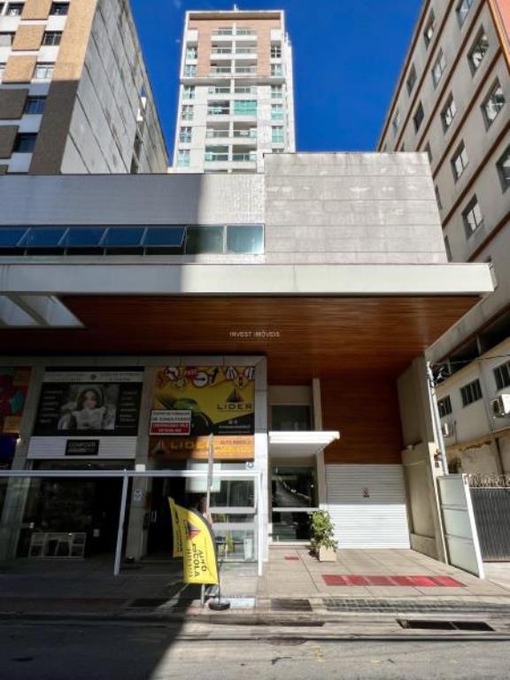 Cobertura Triplex a Venda no bairro Centro na cidade de Juiz de Fora — 3 quarto(s), 4 banheiro(s), 3 vaga(s), área 19800 m², Valor R$ 1500000.