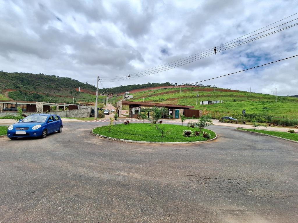 Terreno a Venda no bairro Vina Del Mar na cidade de Juiz de Fora — área 47871 m², Valor R$ 350000.
