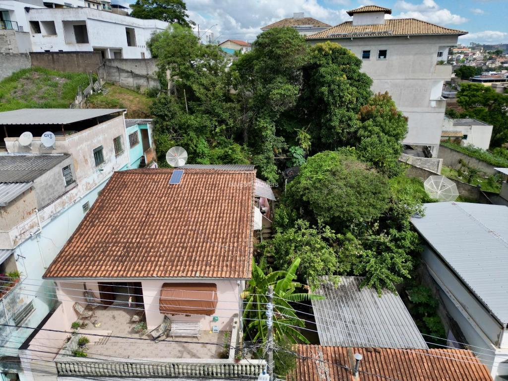 Casa-Codigo-21146-a-Venda-no-bairro-Costa-Carvalho-na-cidade-de-Juiz-de-Fora