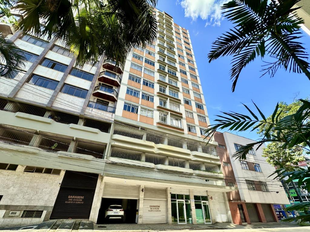 Apartamento a Venda no bairro São Mateus na cidade de Juiz de Fora — 3 quarto(s), 2 banheiro(s), 1 vaga(s), área 10000 m², Valor R$ 572600.