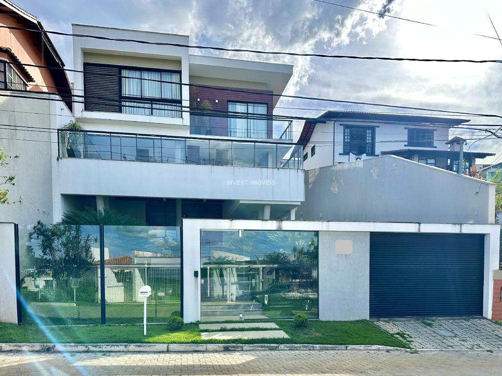 Casa-Codigo-21212-a-Venda-no-bairro-Granville-na-cidade-de-Juiz-de-Fora