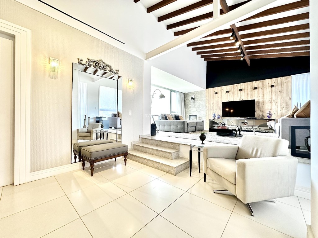 Casa-Codigo-21247-a-Venda-no-bairro-Estrela-Sul-na-cidade-de-Juiz-de-Fora