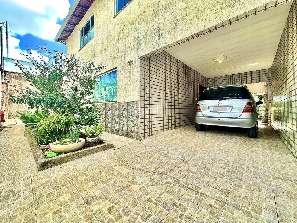 Casa-Codigo-21274-a-Venda-no-bairro-Aeroporto-na-cidade-de-Juiz-de-Fora