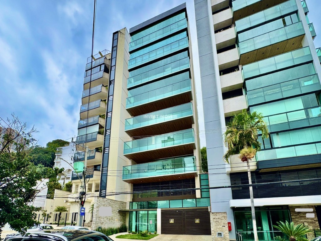 Apartamento a Venda no bairro Bom Pastor na cidade de Juiz de Fora — 4 quarto(s), 5 banheiro(s), área 20000 m², Valor R$ 2180000.