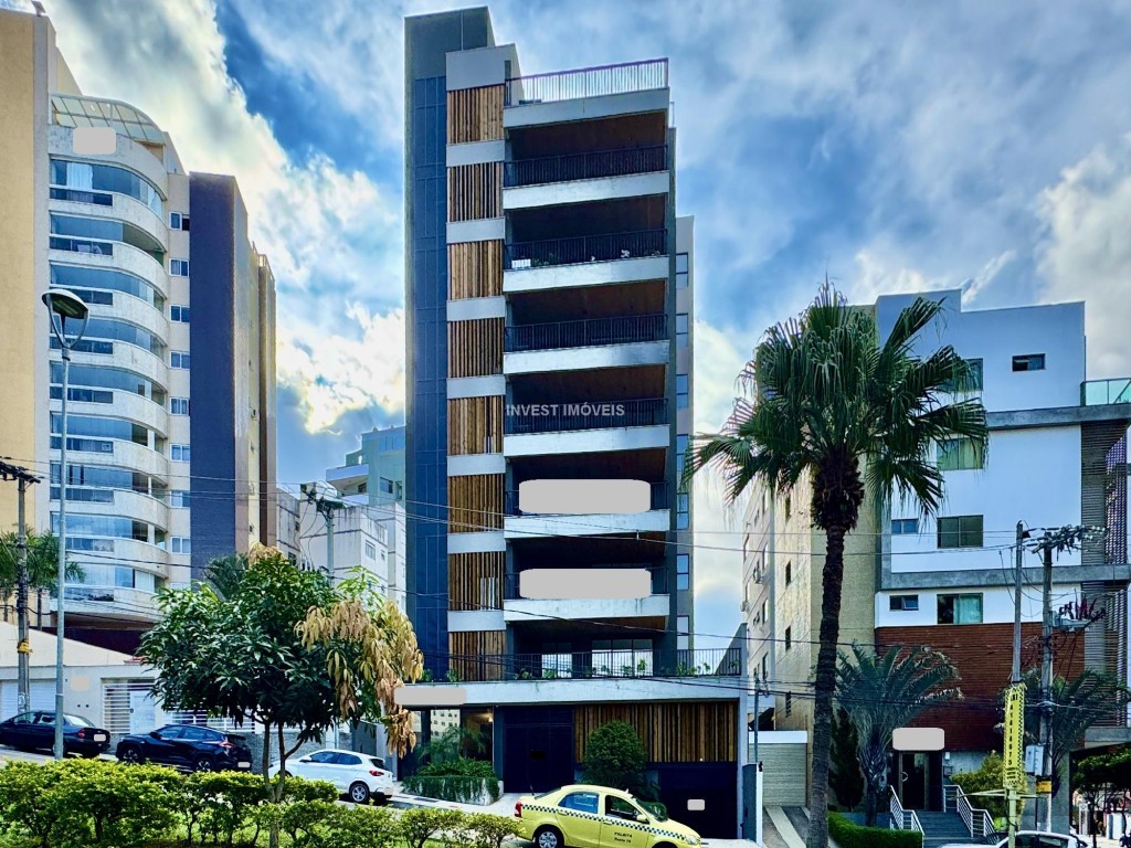 Apartamento a Venda no bairro Santa Helena na cidade de Juiz de Fora — 4 quarto(s), 5 banheiro(s), 4 vaga(s), área 20000 m², Valor R$ 2189000.
