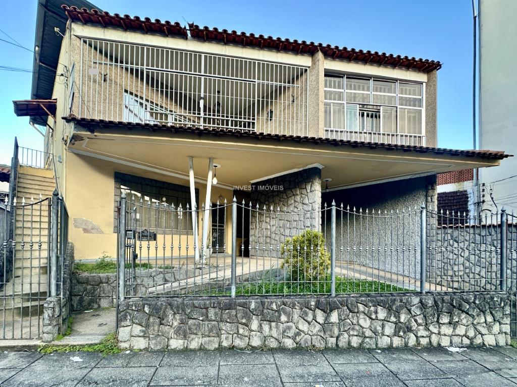 Casa-Codigo-21424-a-Venda-no-bairro-Grajaú-na-cidade-de-Juiz-de-Fora